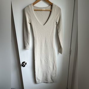 Aritizia wild and free white long sleeve dress